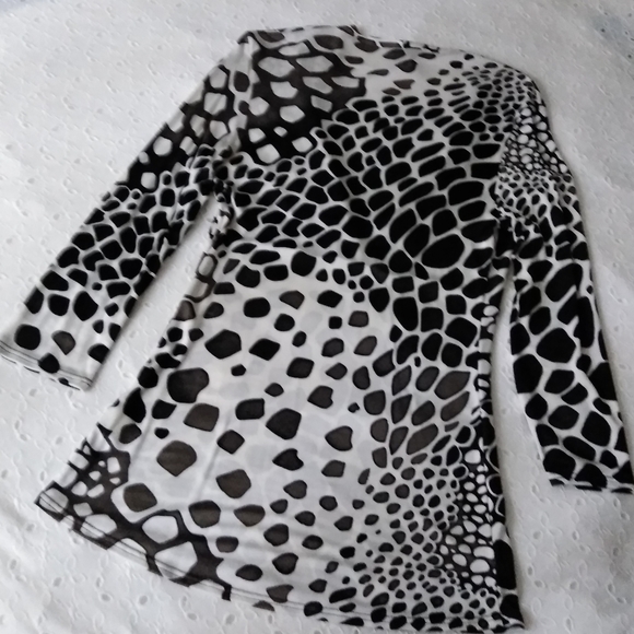 Kay Celine Fuax Wrap Long Sleeve Top (Made in USA) size M - Picture 3 of 9